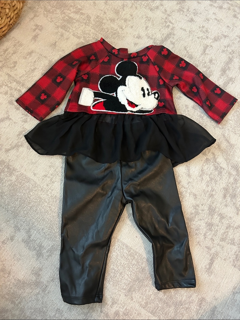 Disney Mickey Mouse pippa & Julie shirt and pants set size 12 months